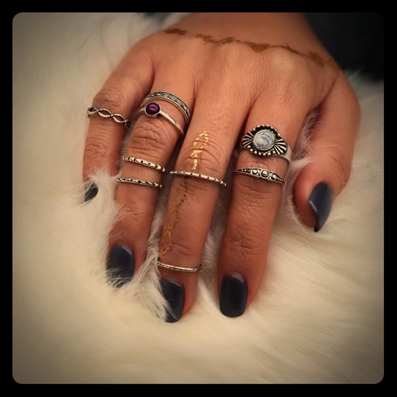 lilith Jewelry - SOLD 9 piece Silver & Purple Stone Midi Rings